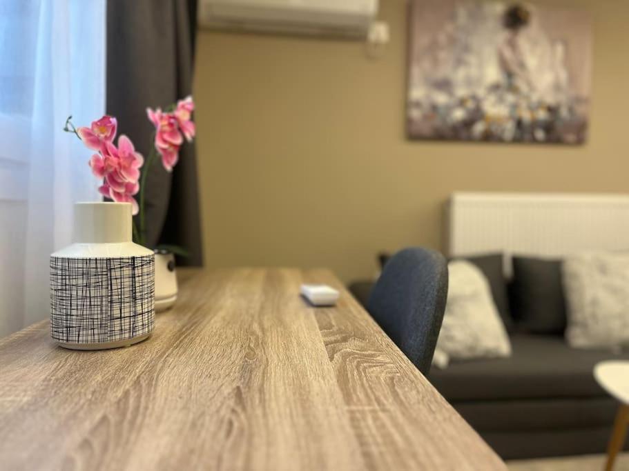 Odyssey Apt 3 Θεσσαλονίκη Εξωτερικό φωτογραφία